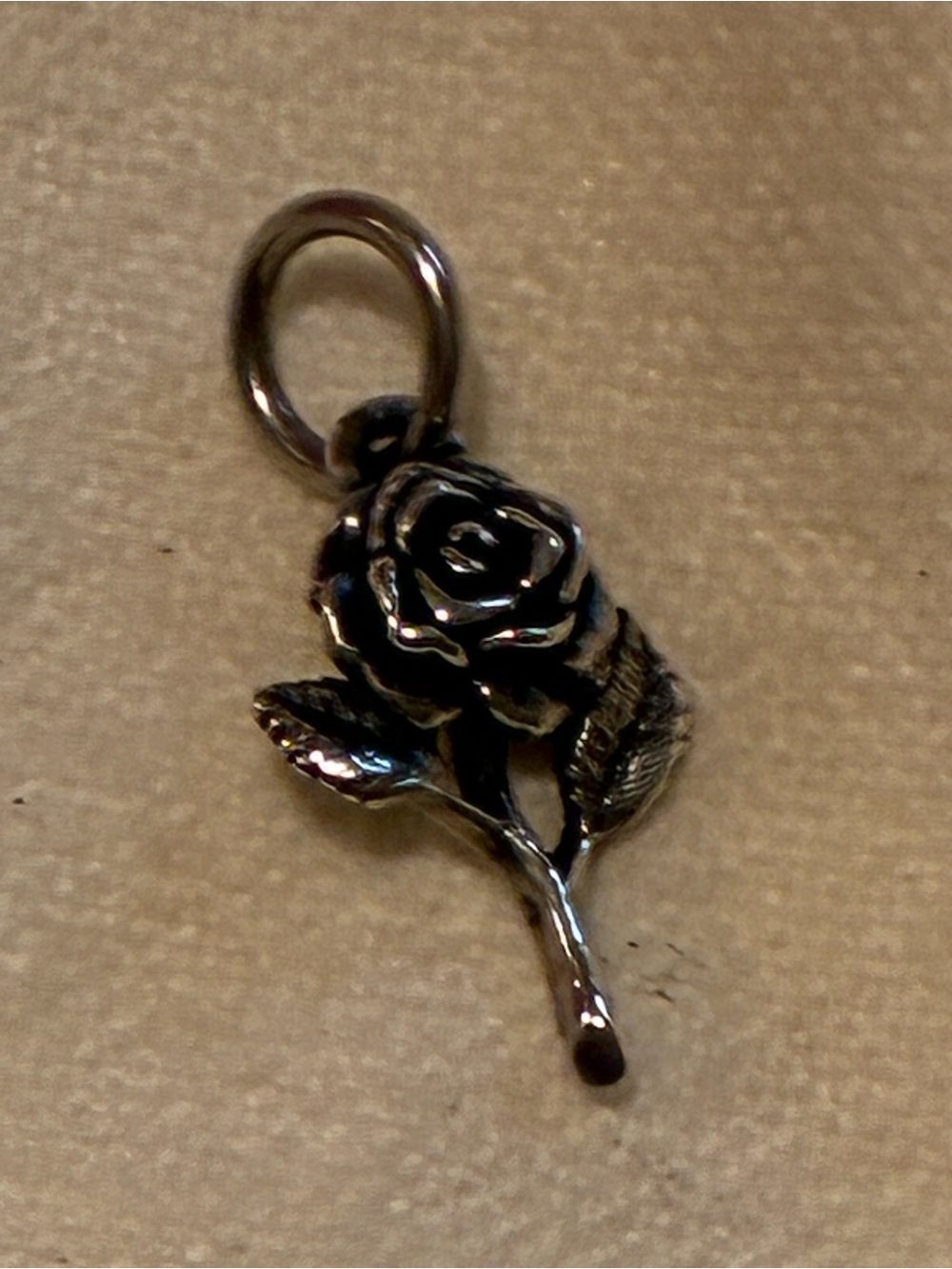 James Avery Tiny Rose Charm Comes w/ Red Box with White Card and Cream Pouch